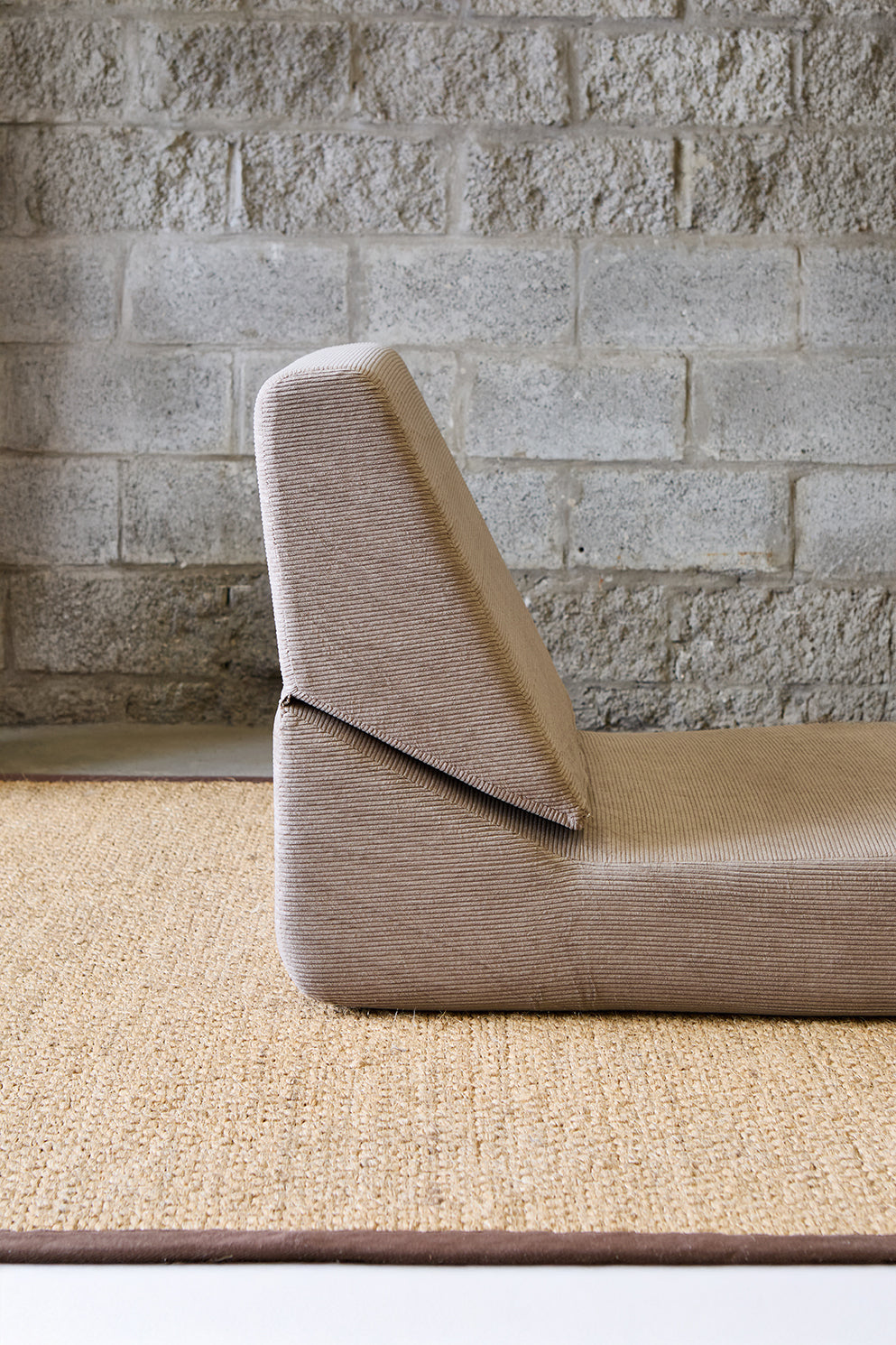 SILLON EN CAJA TATAMI 81X92X69