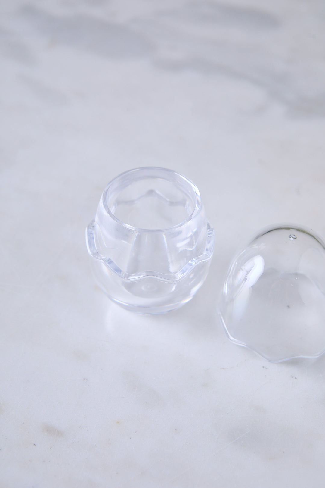 PORTA ESCARBADIENTES EGG DE ACRILICO