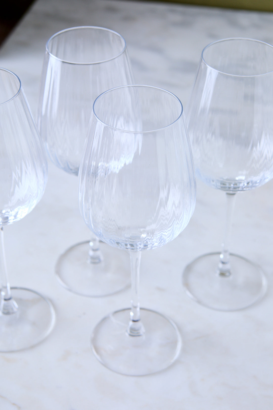 COPA DE VINO FACETADA 570ML x 4