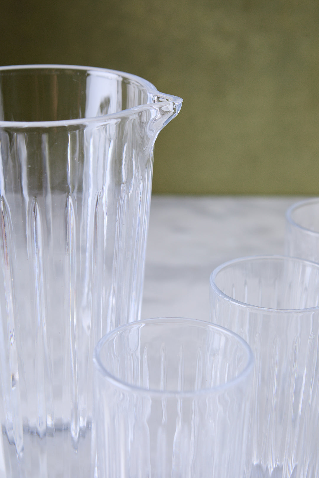 JUEGO JARRA + 6 VASOS DE VIDRIO DAILY