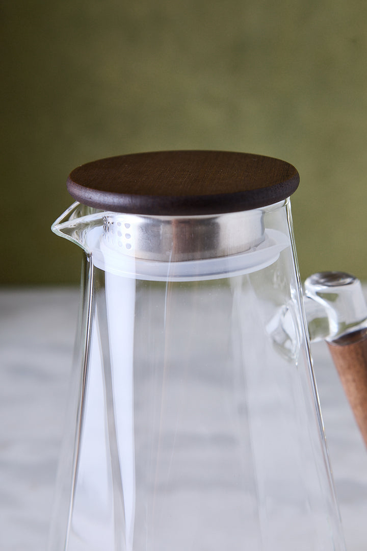 JARRA PIRAMIDAL DE VIDRIO & TAPA DE ACACIA 1.8L