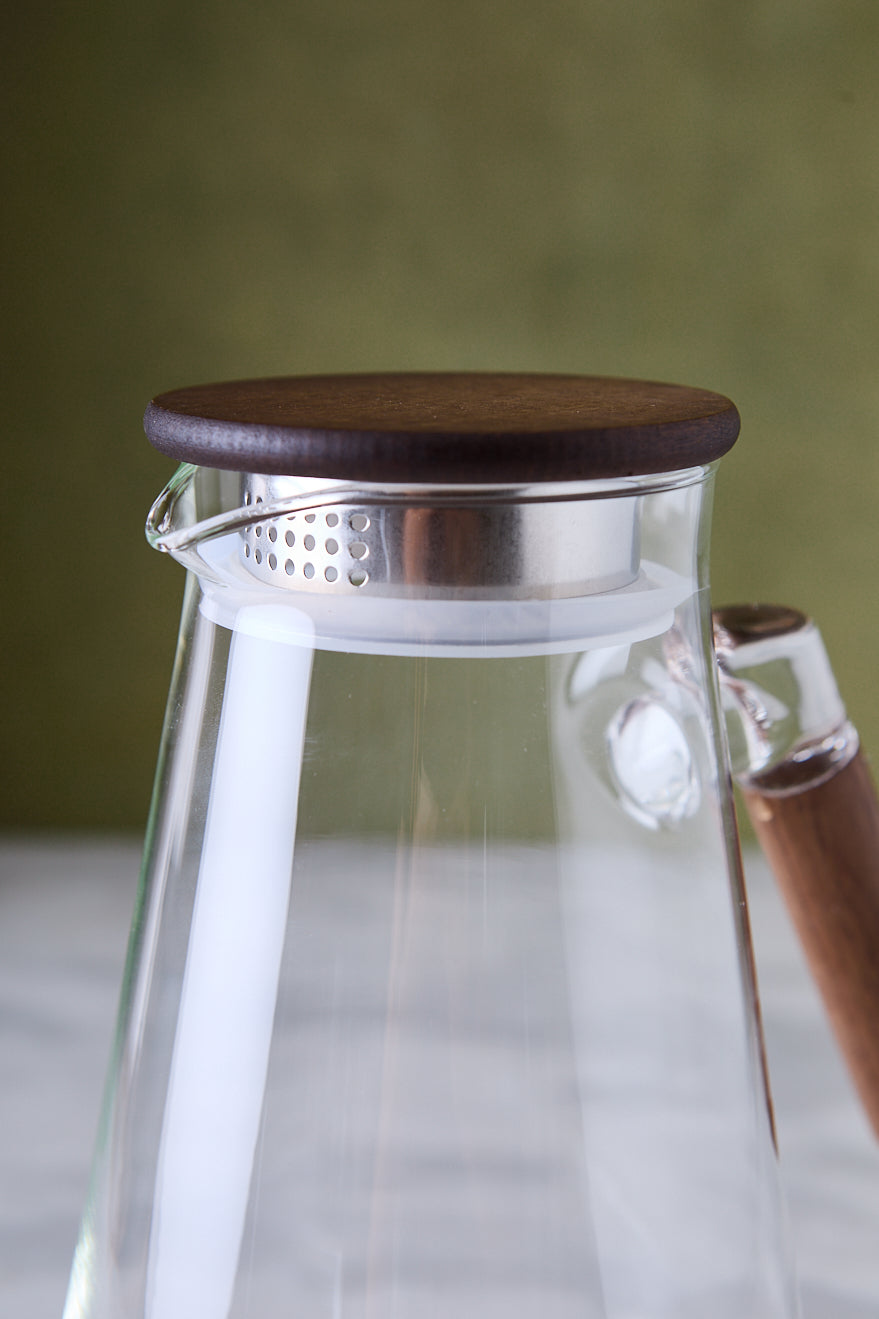 JARRA CÓNICA DE VIDRIO & TAPA DE ACACIA 1.8L