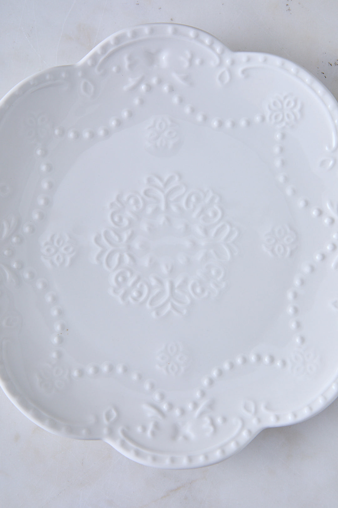 PLATO REDONDO WINDSOR BRODERIE 20CM