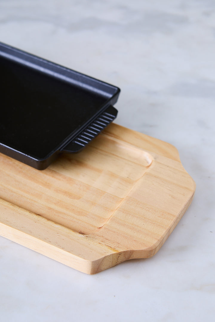 PLATO RECTANGULAR DE HIERRO CON BANDEJA 21CM