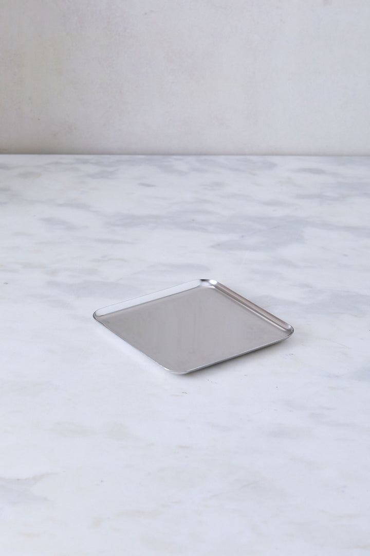 BANDEJA CUADRADA ACERO ESPEJADO 14CM