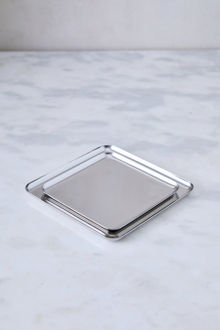 BANDEJA CUADRADA ACERO ESPEJADO 17CM