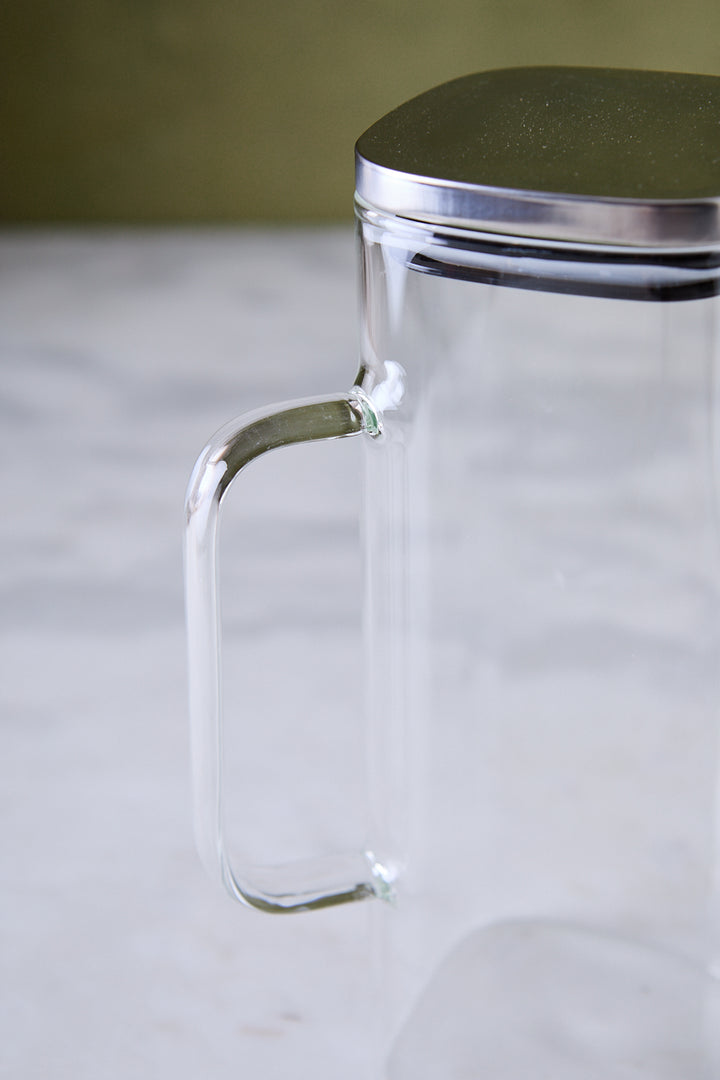 JARRA CUADRADA DE VIDRIO TAPA DE ACERO 1 L