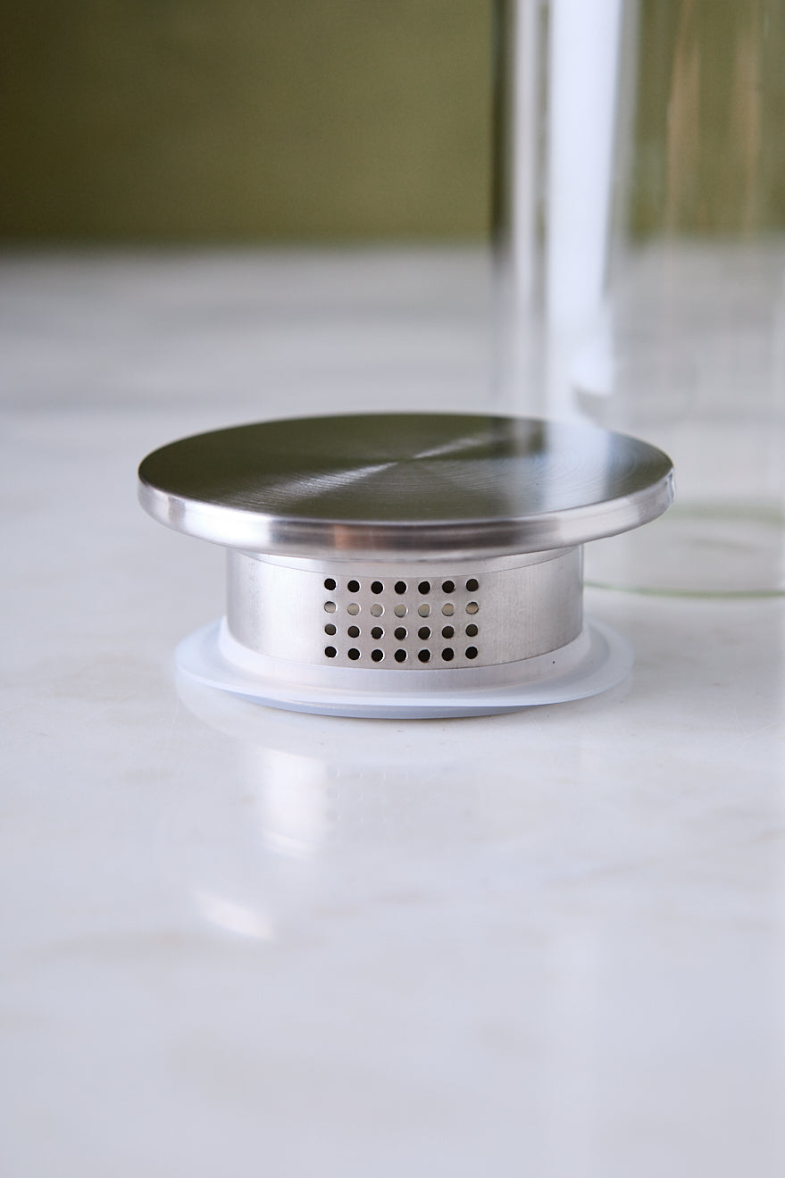 JARRA REDONDA DE VIDRIO TAPA DE ACERO 1.25 L