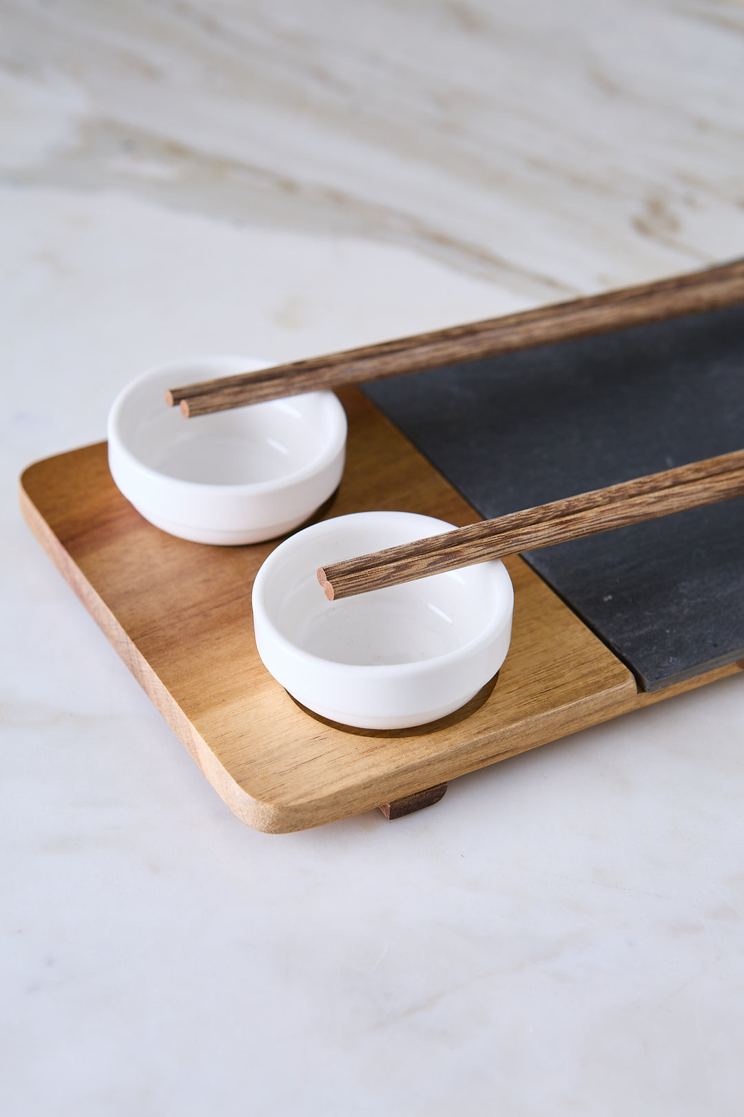 SET DE SUSHI ACACIA & PORCELANA NAMI