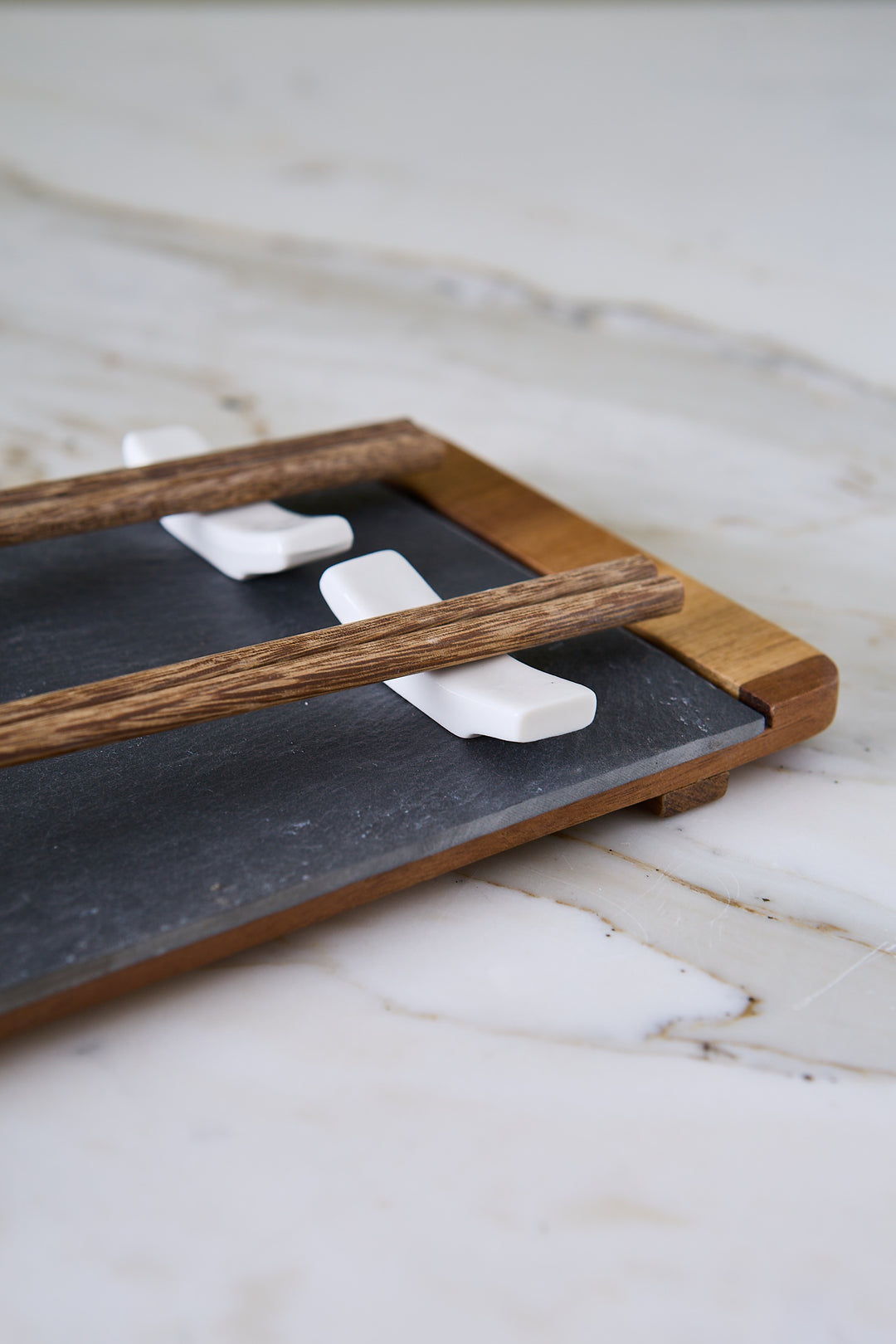 SET DE SUSHI ACACIA & PORCELANA NAMI