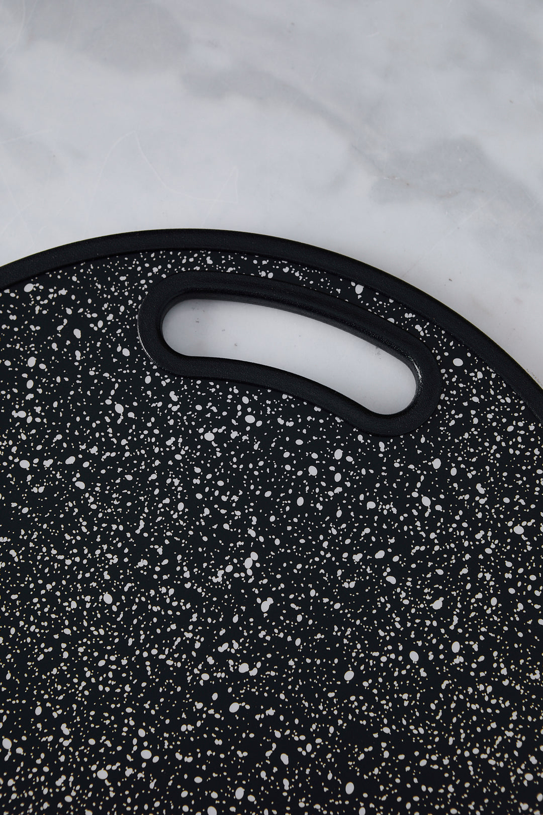 TABLA PARA PICAR REDONDA GRANITO BLACK 35CM