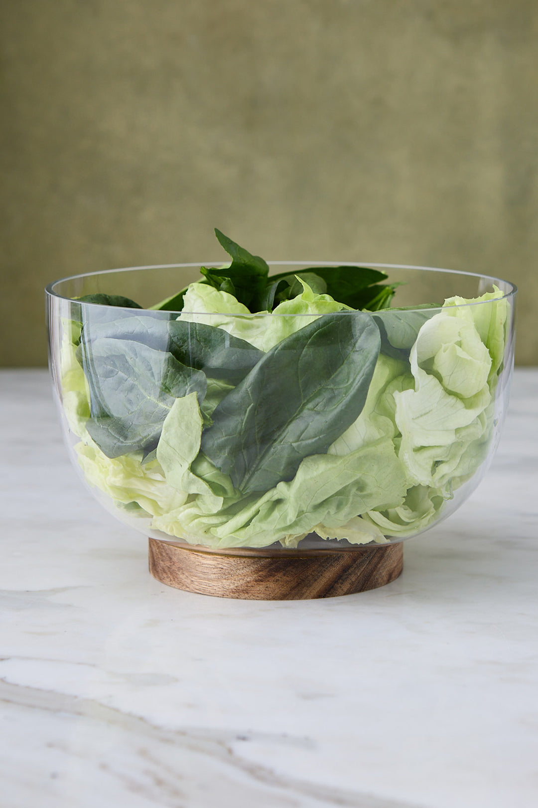 ENSALADERA DE VIDRIO BASE DE MADERA 23CM