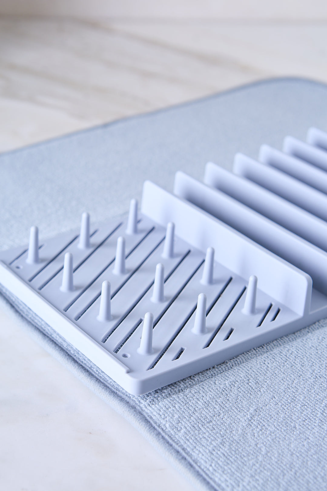 PAÑO ESCURRIDOR MICROFIBRA CON SECAPLATOS GRAY
