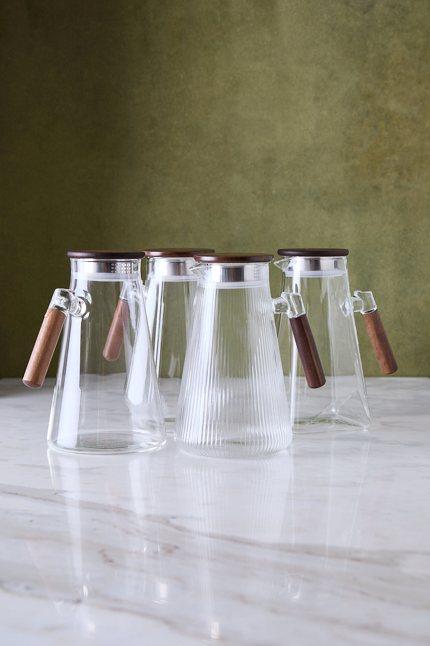 JARRA PIRAMIDAL DE VIDRIO & TAPA DE ACACIA 1.8L