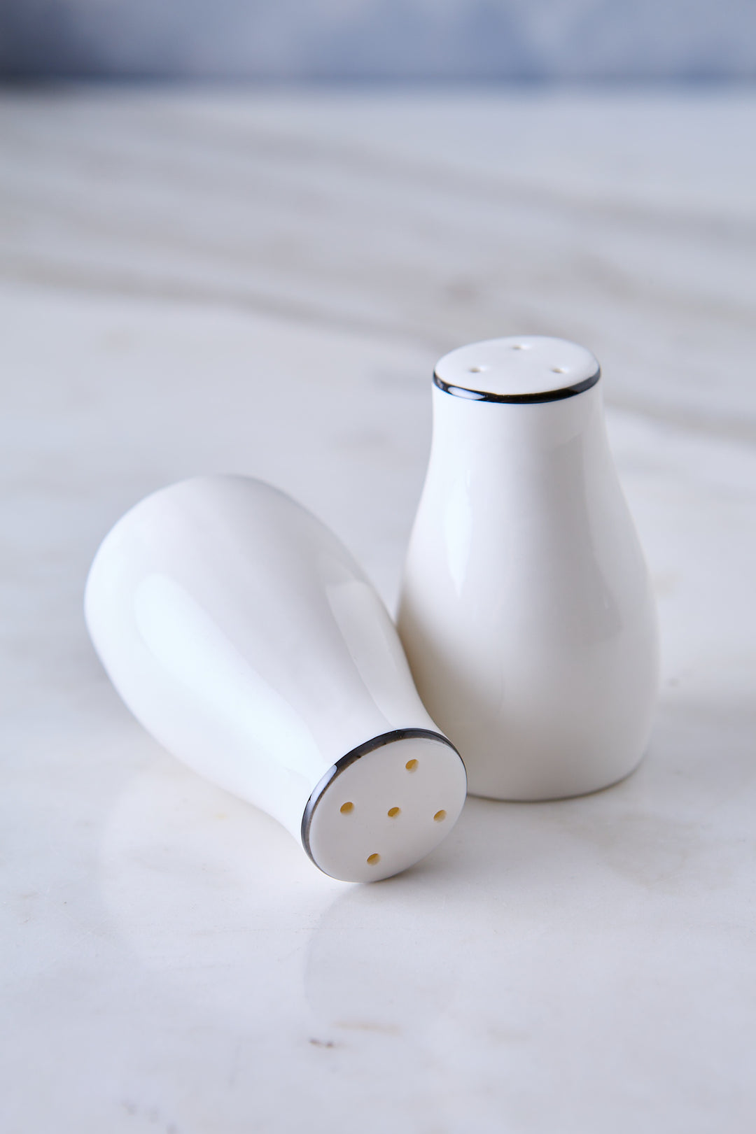 SALERO & PIMENTERO SAKURA WHITE & BLACK