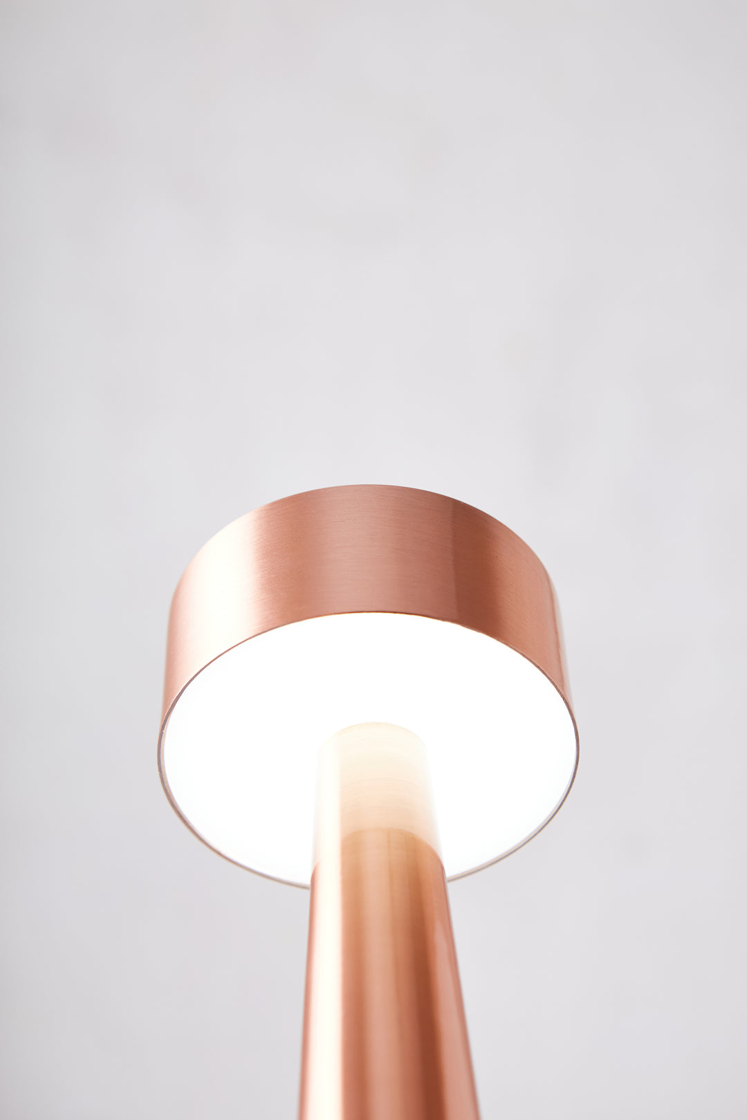 LAMPARA CHESS LED ROSE GOLD