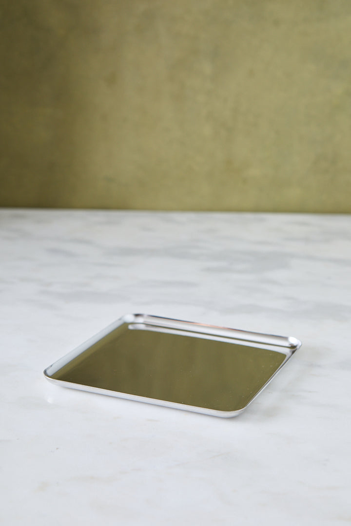 BANDEJA CUADRADA ACERO ESPEJADO 17CM
