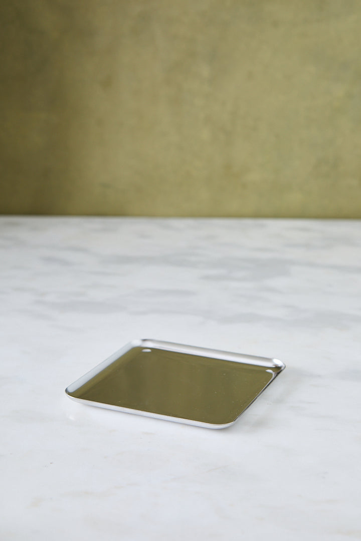BANDEJA CUADRADA ACERO ESPEJADO 14CM