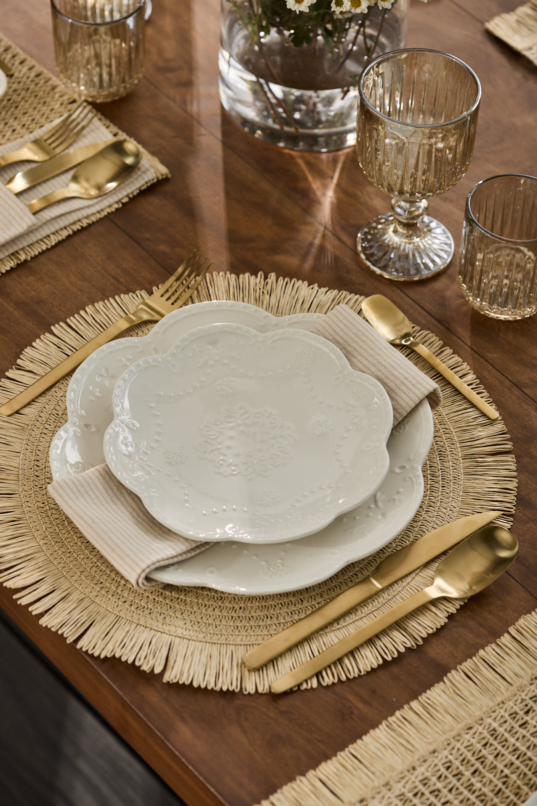 PLATO REDONDO WINDSOR BRODERIE 20CM