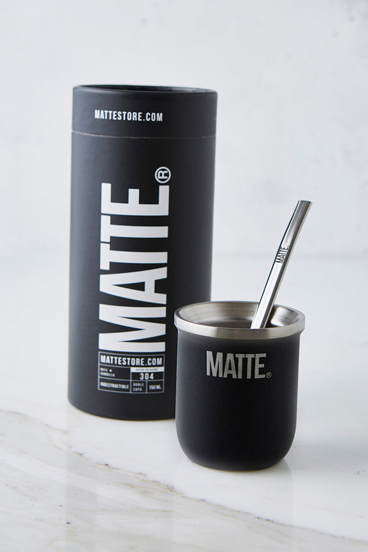 Mate Black Con Bombilla